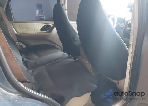 2001 Ford Escape Xlt из США, поврежденный, VIN 1FMYU03151KF62005